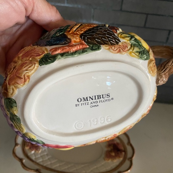 FITZ FLOYD HARVEST TIME THANKSGIVING GRAVY BOAT TRAY SET 1996 OMNIBUS CUTE - Picture 7 of 8